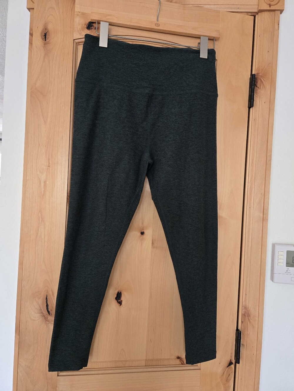 Beyond Yoga Women's Dark Green Leggings XL
